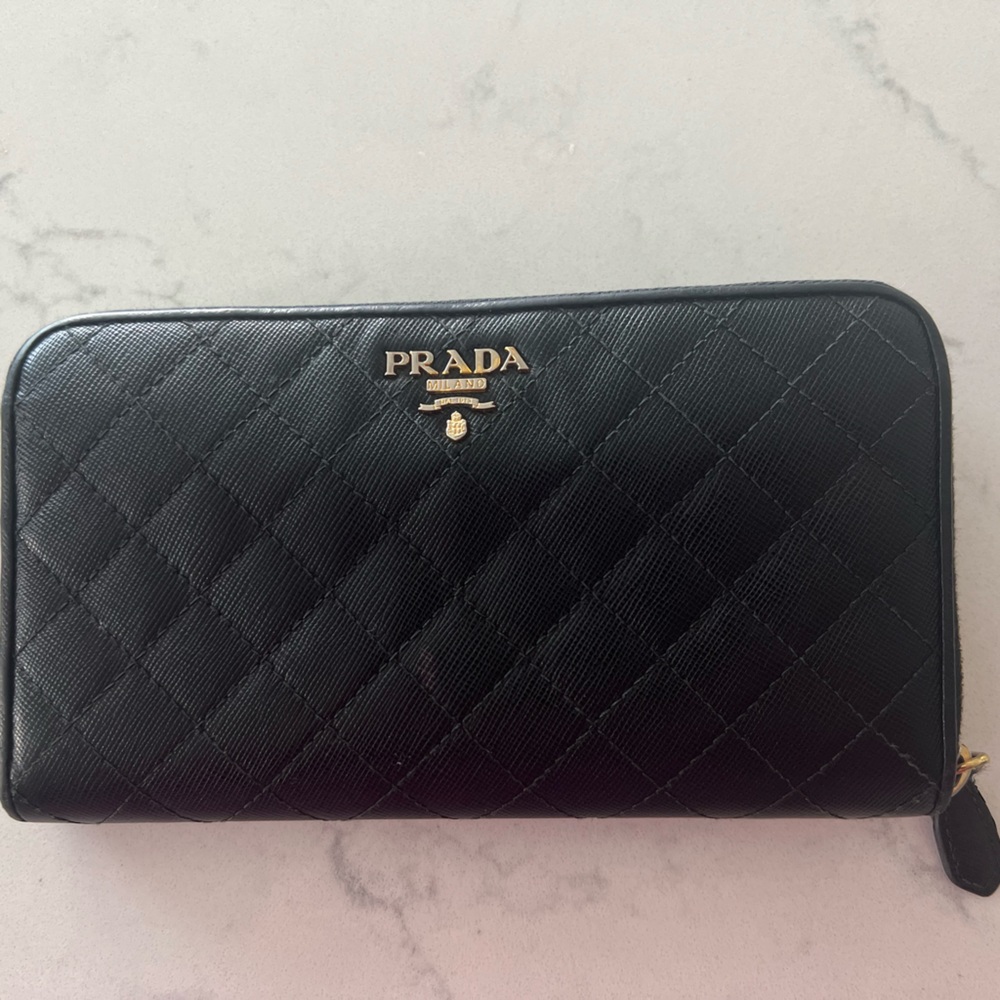 Quilted Prada saffiano leather wallet